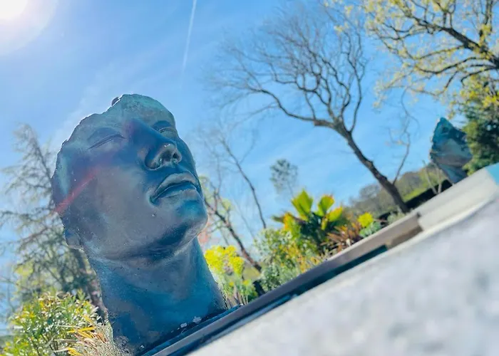 בית הארחה La Maison Cachee-ba 4*