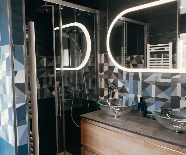 La Maison Cachee-ba Gasthof