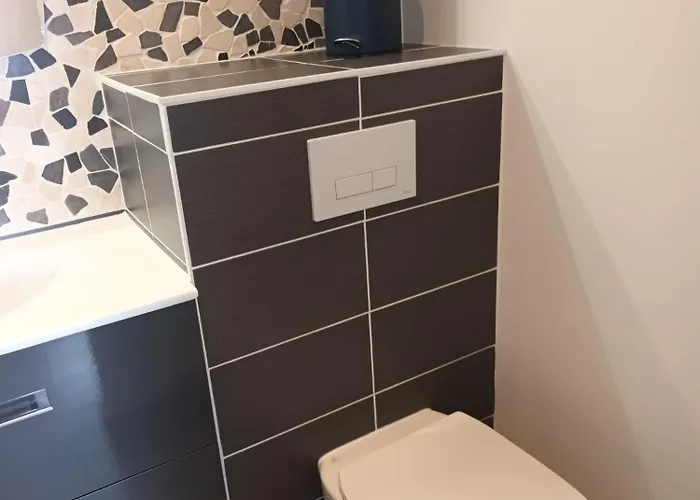 La Maison Cachee-ba Gasthof 4*